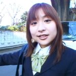 ＜チラリ＞ 女子校生 ミニスカ通学路 『FANZA』