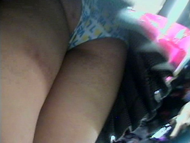 ＜チラリ＞ 極上パンチラ大放出スペシャル Vol.3 『FANZA』