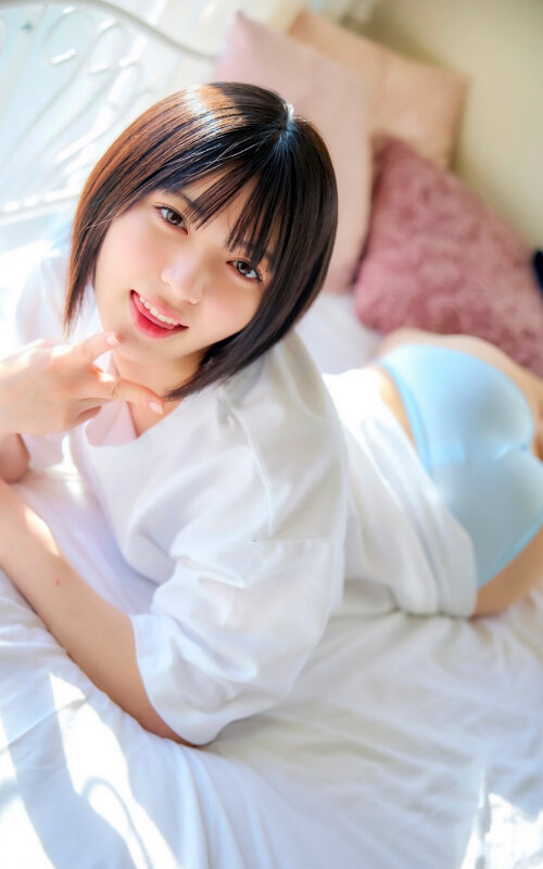 ＜チラリ＞ マチアプちゃん！笑顔弾けるスレンダー美少女がエロス開眼！頼...