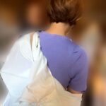 ＜チラリ＞ 街角で声をかけてパンツの染みを見せてもらう アパレル店員 さつきちゃん 『FANZA』