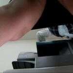 ＜チラリ＞ ちょいエロ部長がコピー機の下に仕込んだカメラで部下のOLパンチラ 『FANZA』