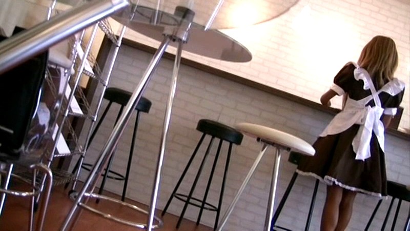 ＜チラリ＞ 超萌え萌えメイド喫茶パンチラ盗撮 『FANZA』