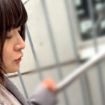 ＜チラリ＞ 街角で声をかけてパンツの染みを見せてもらう 飲食店アルバイト みこちゃん 『FANZA』