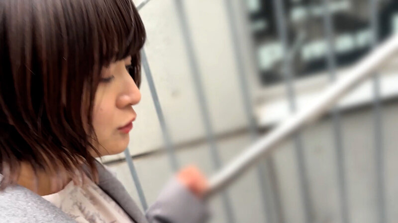 ＜チラリ＞ 街角で声をかけてパンツの染みを見せてもらう 飲食店アルバイ...