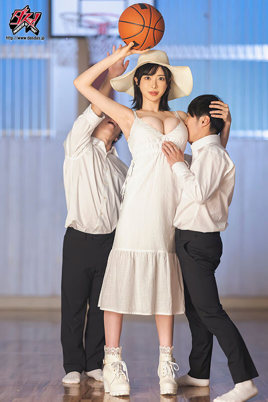 ＜チラリ＞ チビ童貞と巨女お姉さんの巨姦SEX 192cm巨乳デカ女降...