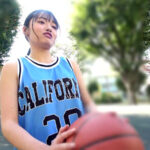 ＜チラリ＞ 【4K】バスケ部の後輩が胸チラ誘惑中出しSEX 八坂凪 『FANZA』