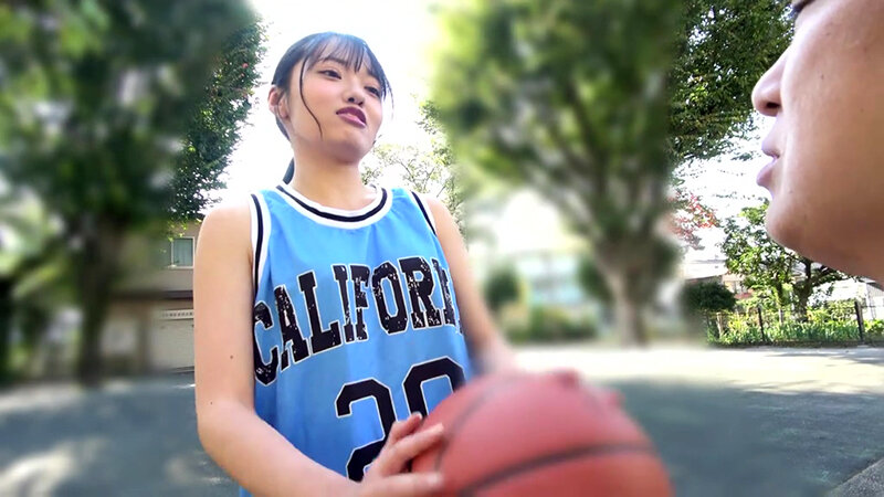 ＜チラリ＞ 【4K】バスケ部の後輩が胸チラ誘惑中出しSEX 八坂凪 『...