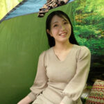 ＜チラリ＞ 新B級素人初撮り 127 「おとう、ゴメンなさい。」まりかさん 22歳 みかん農家手伝い マン毛ボーボー！ボーボー！「手入れなしのジャングル陰毛」「そこから溢れ出るマン汁は舐めてもまたウマし」「毛に隠れた沼地には柔らか小陰唇がまとわりつく快楽穴」 永野鈴 『FANZA』