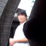 ＜チラリ＞ 父親と離婚して一人になった母を支える倅は無防備にチラチラ見える乳首とオナニーで喘ぐ声に性欲が爆発！我慢出来ずに禁断の行為へと走る生ハメ交尾！ 『FANZA』