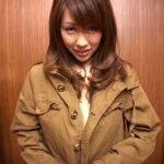 ＜チラリ＞ こちら全裸家政婦派遣所 熟女課 結城みさ（30）です。 『FANZA』