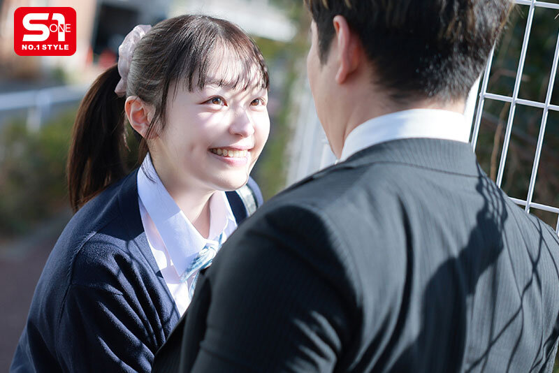 ＜チラリ＞ 脱ぎかけでぐいぐい誘惑してくる20歳年下の無邪気な教え子 ...