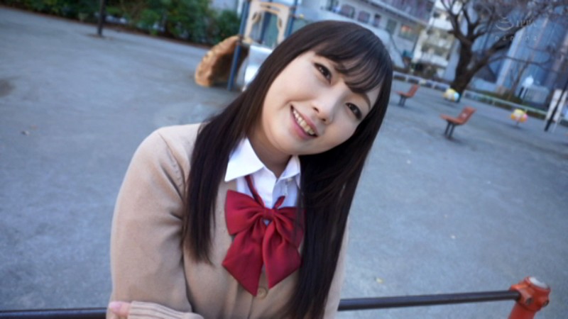 『高画質』 本物アイドル女子学生、ホントは会えてヤレるビッチな巨乳アイ...