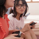 『高画質』 オタク女子会レズビアン SEXの快感にハマったゲーマー女子が無課金でイキまくり絶頂コンティニュー超乱交！ 倉本すみれ 百瀬あすか 市井結夏 姫野らん ＜動画＞