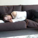 『高画質』 酩酊した美人歯科助手にいたずらしたら脚コキで返された！ 宮沢ちはる ＜動画＞