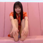 『高画質』 足裏がっちり固定してくすぐり拷問 泉りおん ＜動画＞