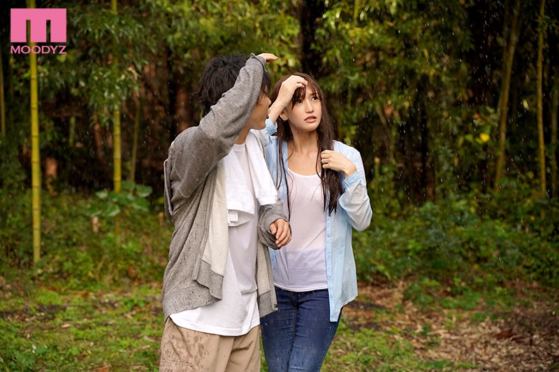 『高画質』 突然のゲリラ豪雨 グラドルと遭難小屋で朝まで二人きり… 高...