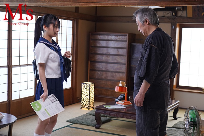 『高画質』 美少女妄想脳内エステ 醜いおじさんに体中をまさぐられオイル...