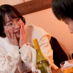 『高画質』 地味な大学サークルの先輩が酔うと…僕の耳も口も乳首も股間も舐めたがりの 全身リップ痴女になるからギャップ萌え勃起！そのまま何度もヤられちゃう！ 架乃ゆら ＜動画＞