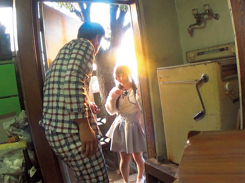 『高画質』 【ターゲット】149cmロリ巨乳ちゃん 【計画】家に誘い出...