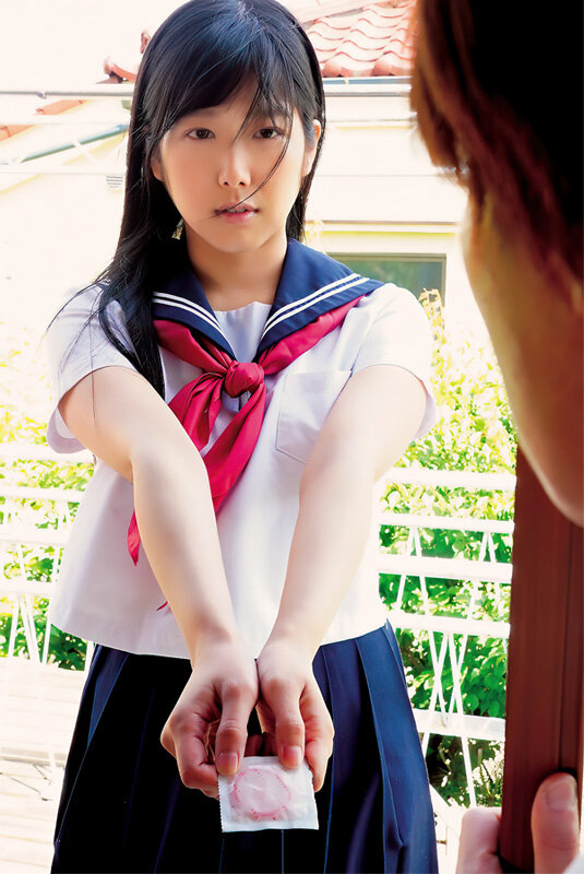 『高画質』 「挿れないから…」→「奥までは挿れないから…」→「中には出...