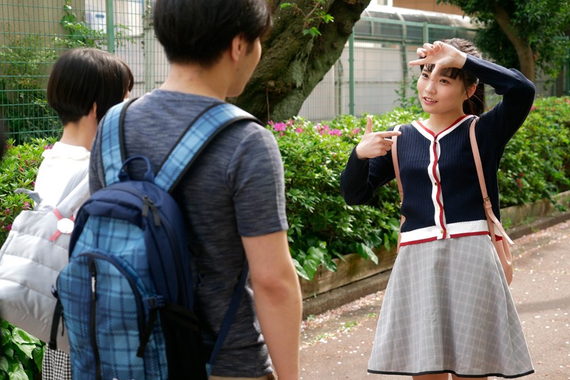 『高画質』 えっ！マジここで？ クールな眼差しで僕を痴女ってくる！時折...