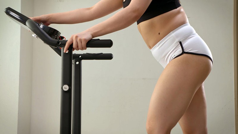 『高画質』 走る尻 ＜動画＞