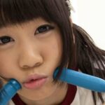 『高画質』 エスカレートするイメージビデオ！！ あどけない笑顔の新人アイドルたちが初めてのイメージビデオ撮影でいきなり着エロ撮影！？ されるがまま監督の餌食にされてしまった女の子たちは数年後AVデビューした…。 ＜動画＞