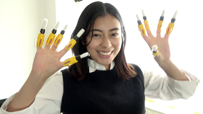 『高画質』 はじめてのM男くすぐり EMILY ＜動画＞