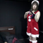 『高画質』 吊り手枷でサンタを拘束！ バイブでの刺激にはとても弱い捕らえられたサンタへのくすぐり責め！ 大石真子 ＜動画＞