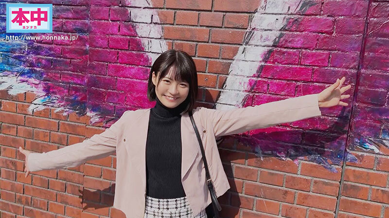 『高画質』 いつも可愛いと思っていたカフェ店員をダメ元でデートに誘った...