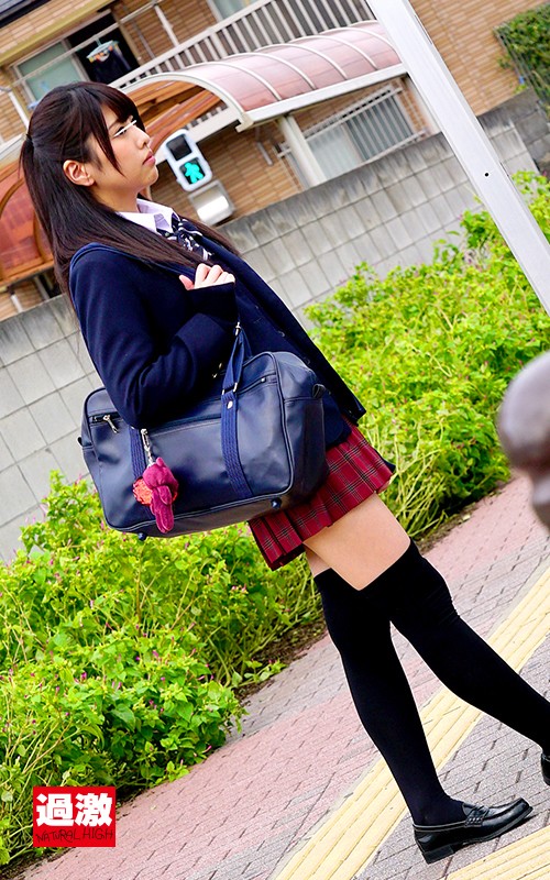 『高画質』 痴●師に複数のローターをぶち込まれガニ股で脚を震わせイキま...