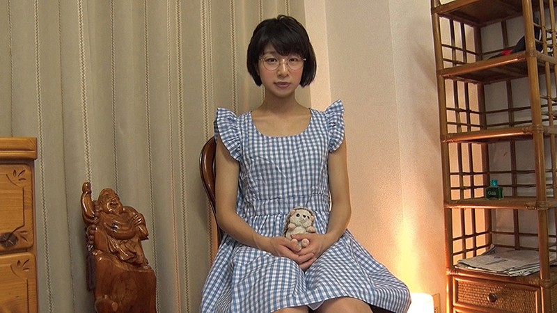 『高画質』 この娘、メガネっ娘なのに…脱いだらすっごい筋肉でした！！ ...