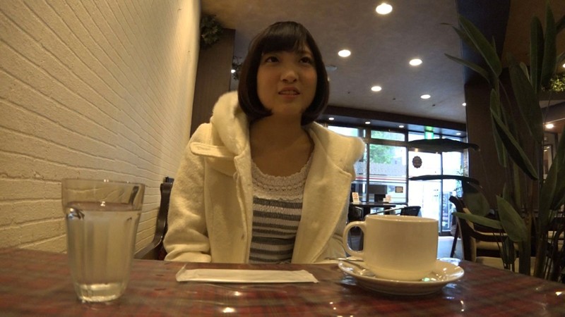 『高画質』 野外連れまわしゲリラ露出ド変態な広瀬うみちゃんとハプバーで...