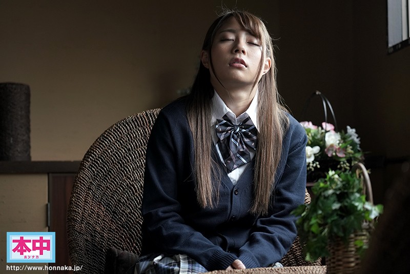 『高画質』 制服美少女に無許可で生本番できる子作り催●闇風俗店 河南実...