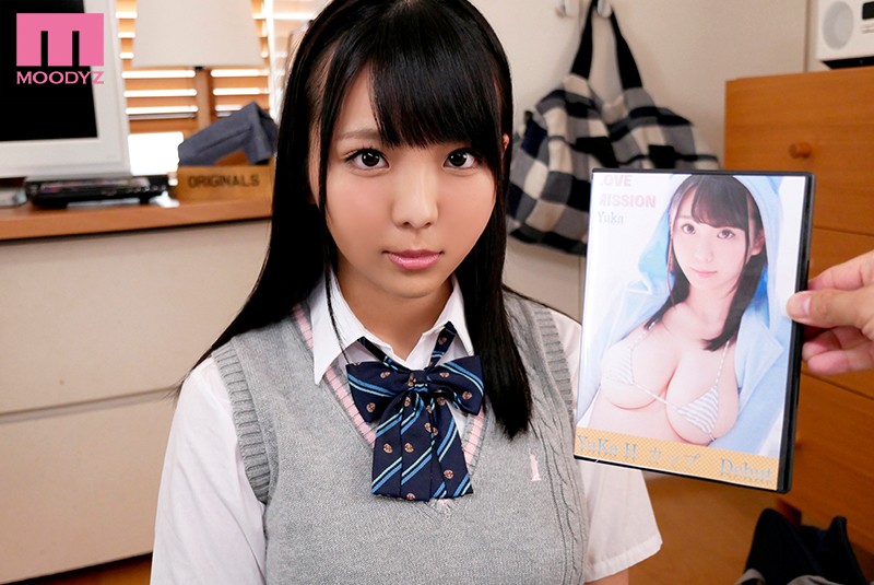 『高画質』 幼馴染がイメージビデオに出てやがる 好きすぎて嫉妬に狂った...