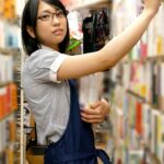 『高画質』 本屋で働く地味っ娘だけど、脱いだら超絶品ボディ！！膣奥大好き女子大生は、AV男優にバックでガンガン突いてもらいたくてAV出演！！ 高杉麻里 ＜動画＞