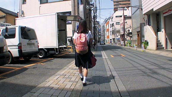 『高画質』 初撮り素人 隠れ巨乳田舎娘 りか ＜動画＞