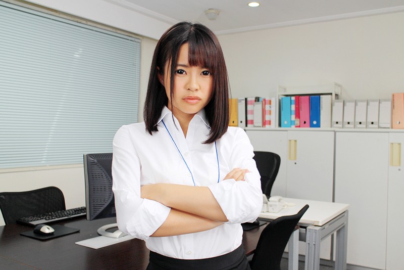 『高画質』 【VR】謎の催●スマホで口うるさい後輩OLに中出しおねだり...