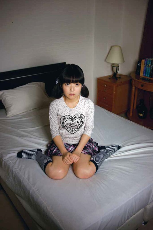 『高画質』 毛の無い少女に中出し 8 さよ ＜動画＞