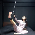 『高画質』 「パジャマの黒髪女の子を片手片足拘束！ じたばたしても逃げられず笑い悶える女の子」わかしラボVol.022- 2 白石のん ＜動画＞