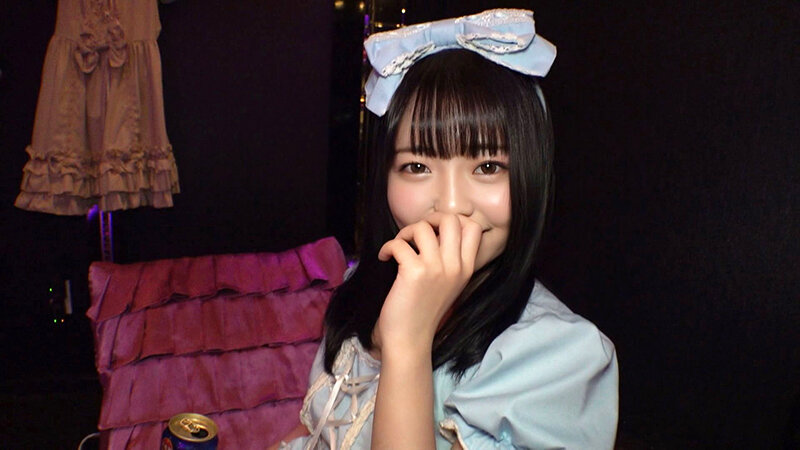 『高画質』 性欲旺盛な生ハメ専用ロ●ィタちゃんとイチャラブSEX2本番...