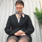 『高画質』 仕事中、新郎に対して無自覚なエロスを振りまき、新婦を嫉妬させるブライダル企業で働く清楚系パイパンビッチに中出し！ 琴音華 ＜動画＞