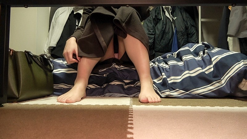 『高画質』 新人部屋飲みドキュメント アイドル顔びしょ濡れピンクマ●娘...