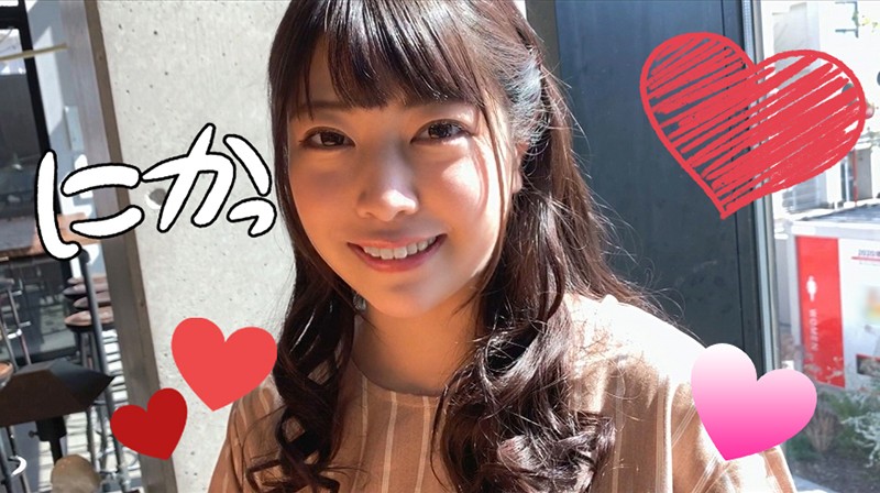 『高画質』 「オチ○チンから出たものを飲むってことに興奮するんです…」...