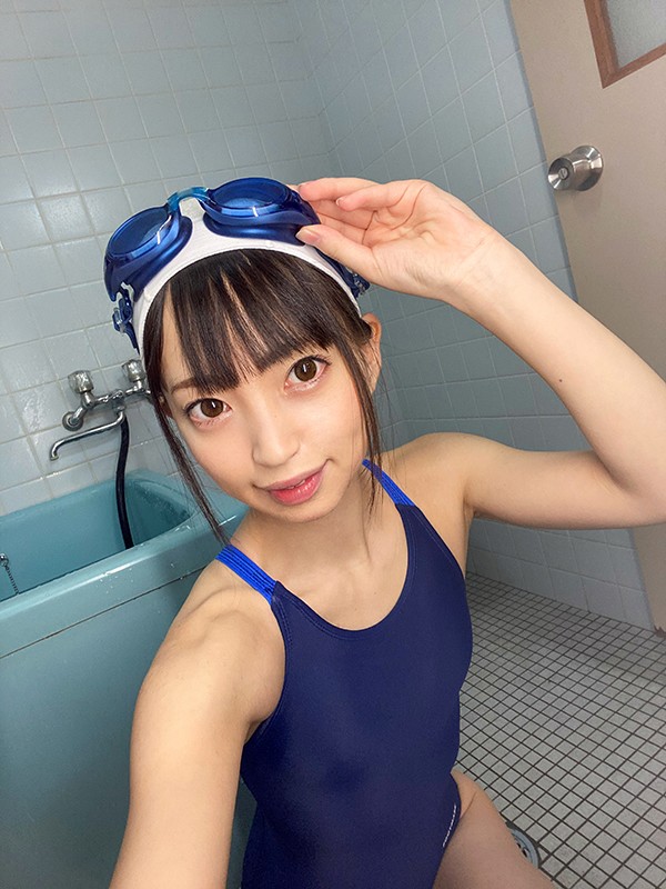 『高画質』 濡れてテカってピッタリ密着 神スク水 冬愛ことね 美少女か...