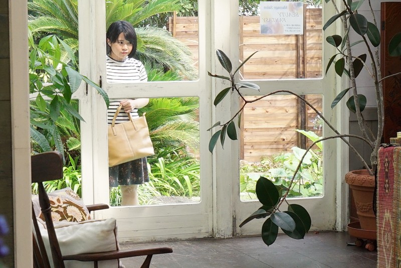 『高画質』 『常にノーブラ透けおっぱい』 透けた乳首をいじられて敏感・...