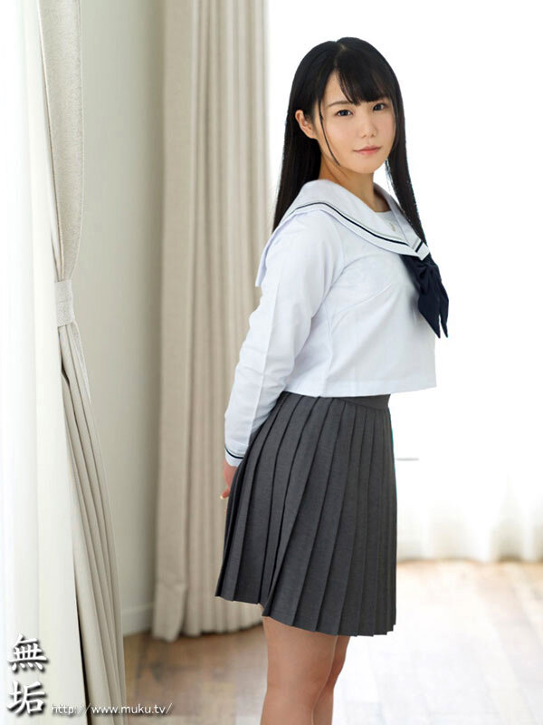 『高画質』 150cm発育Fcup美乳、オジサン好きの天然少女。 無垢...