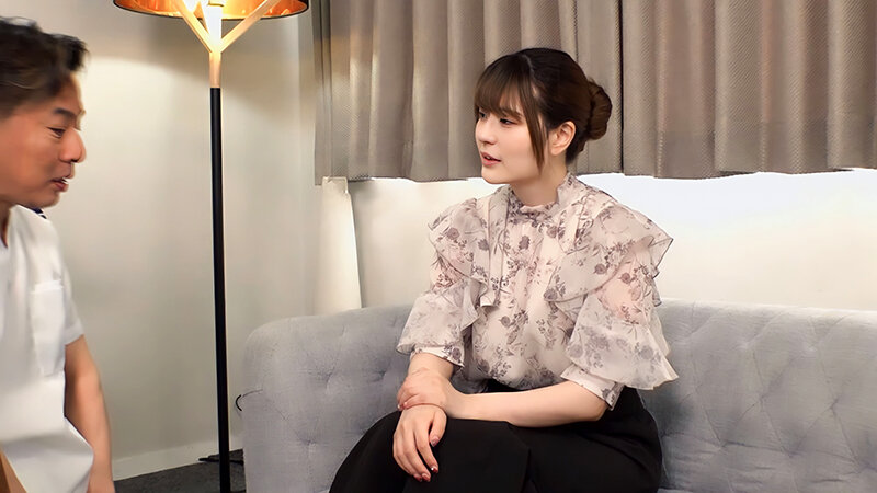 『高画質』 【意識高い系！パイパン美人OLさんが悶絶】股間を玩具責めで...