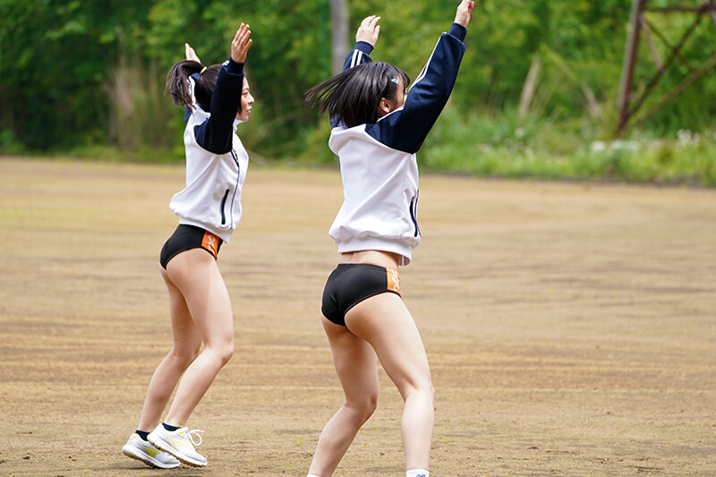 『高画質』 まさかこんなけなげなひよこ女子が…媚薬を盛られ理性完全崩壊...