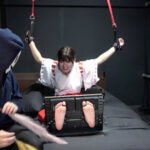 『高画質』 「くすぐり激よわ巫女ののかちゃん、足枷ブラシくすぐりを受けて泣き顔で叫びながら大爆笑！」わかしラボVol.031- 5 有加里ののか ＜動画＞